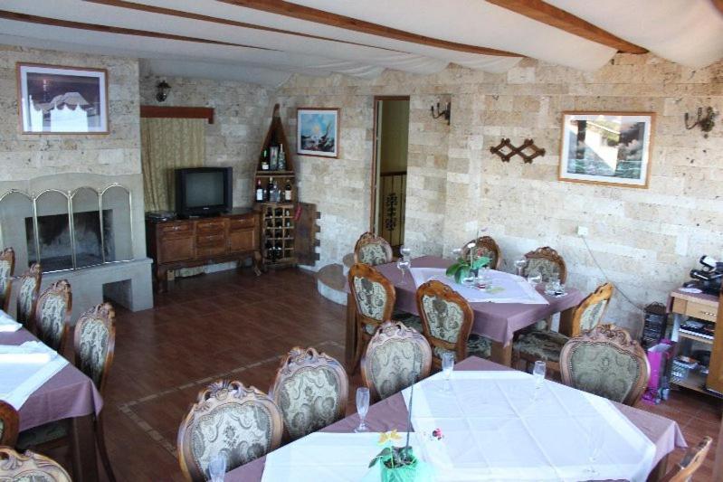 Hotel Anderba Krasići Εξωτερικό φωτογραφία