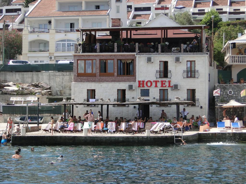 Hotel Anderba Krasići Εξωτερικό φωτογραφία