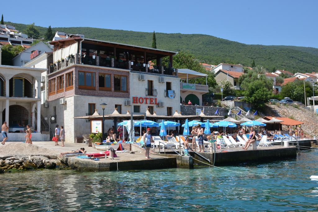Hotel Anderba Krasići Εξωτερικό φωτογραφία