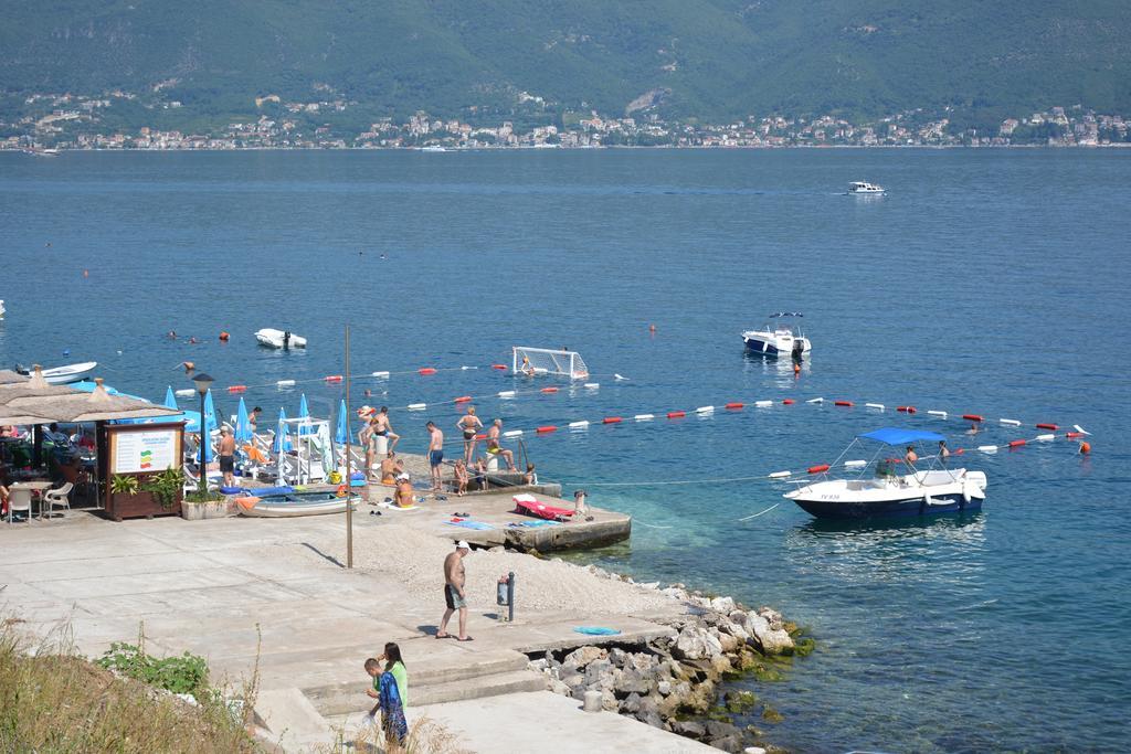 Hotel Anderba Krasići Εξωτερικό φωτογραφία