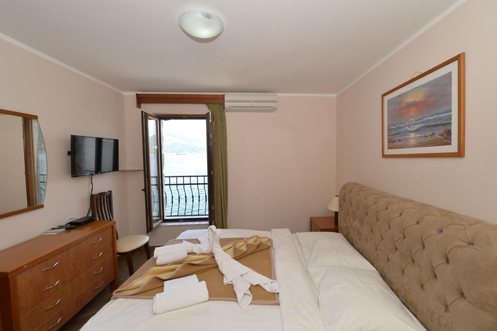 Hotel Anderba Krasići Εξωτερικό φωτογραφία
